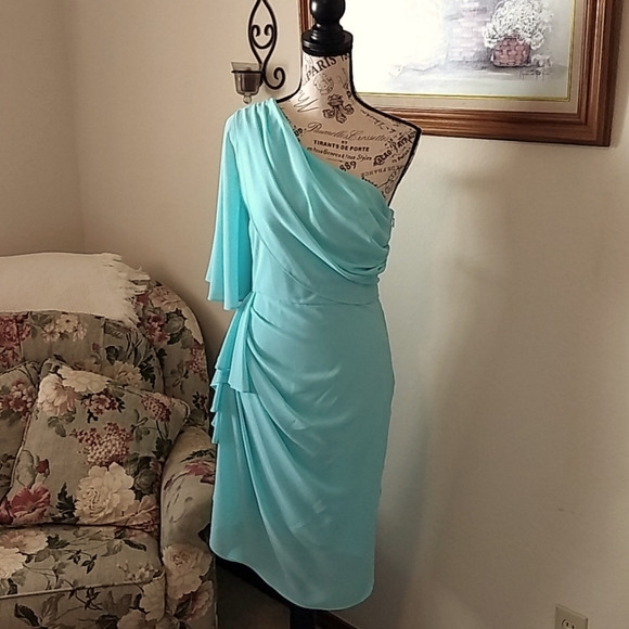 Belle Badgley Mischka Dresses & Skirts - Belle Badgley Mischka OCEAN BLUE DRESS